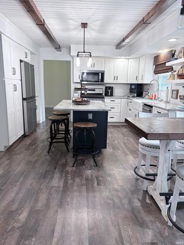 51530 Creekside Drive, Granger, IN 46530
