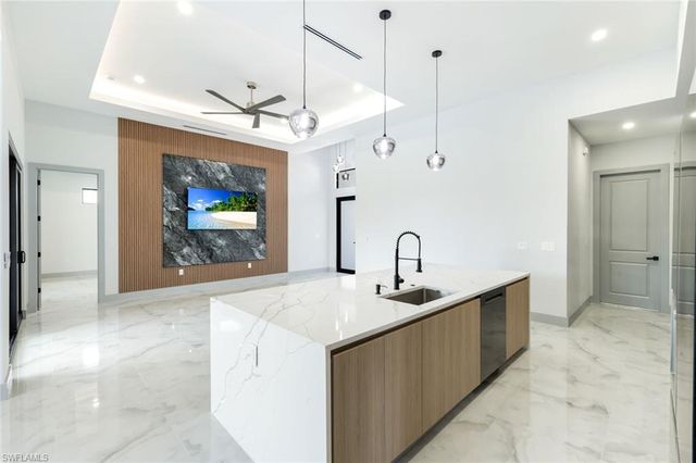 2833 25th AVE, Cape Coral, FL 33914