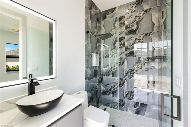 2833 25th AVE, Cape Coral, FL 33914