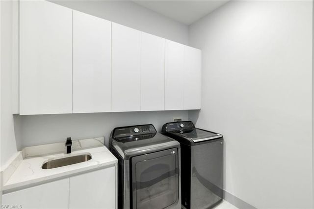 2833 25th AVE, Cape Coral, FL 33914