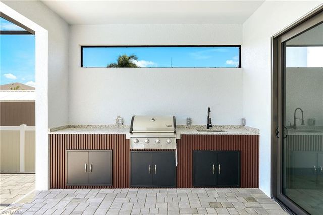 2833 25th AVE, Cape Coral, FL 33914