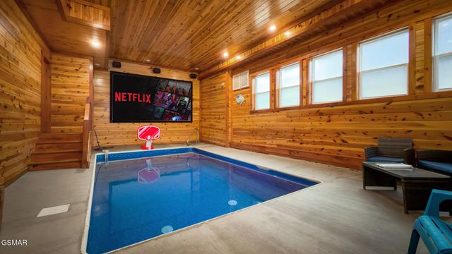 3704 Tilda Hilltop Way, Sevierville, TN 37862