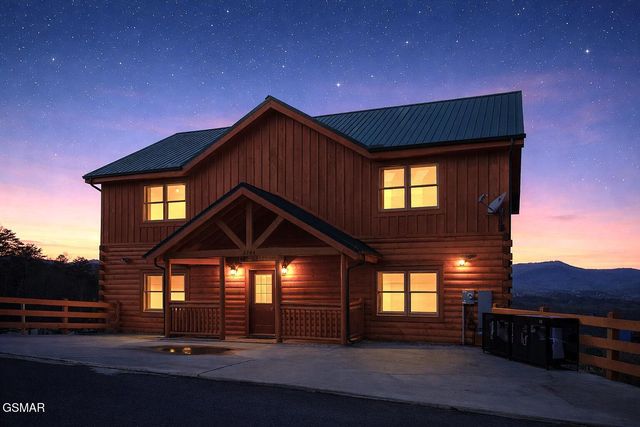 3704 Tilda Hilltop Way, Sevierville, TN 37862