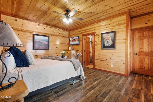 3704 Tilda Hilltop Way, Sevierville, TN 37862