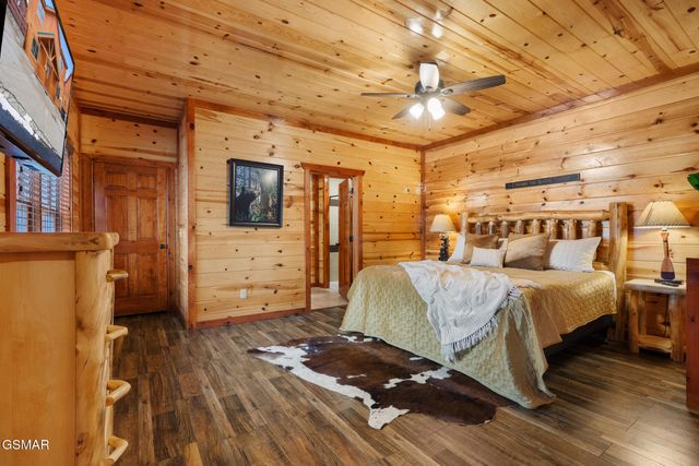 3704 Tilda Hilltop Way, Sevierville, TN 37862