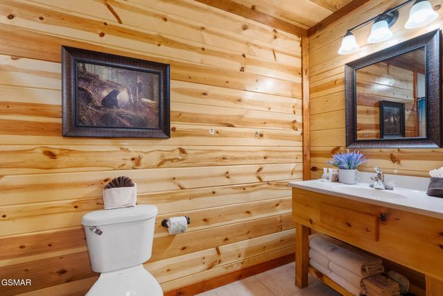 3704 Tilda Hilltop Way, Sevierville, TN 37862