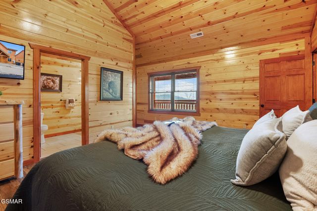 3704 Tilda Hilltop Way, Sevierville, TN 37862