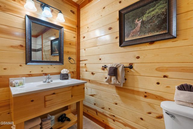 3704 Tilda Hilltop Way, Sevierville, TN 37862