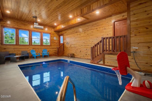 3704 Tilda Hilltop Way, Sevierville, TN 37862