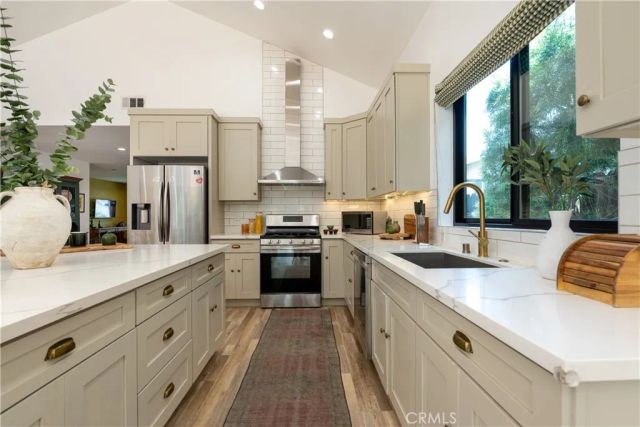 5919 Encino, Encino, CA 91316
