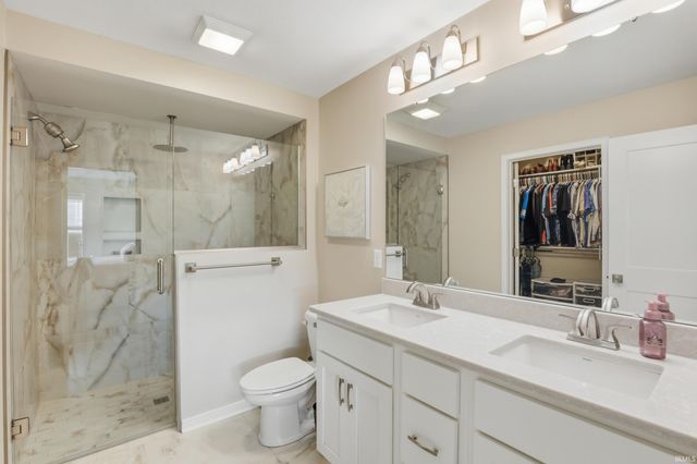 17672 Lakota Court, Huntertown, IN 46748