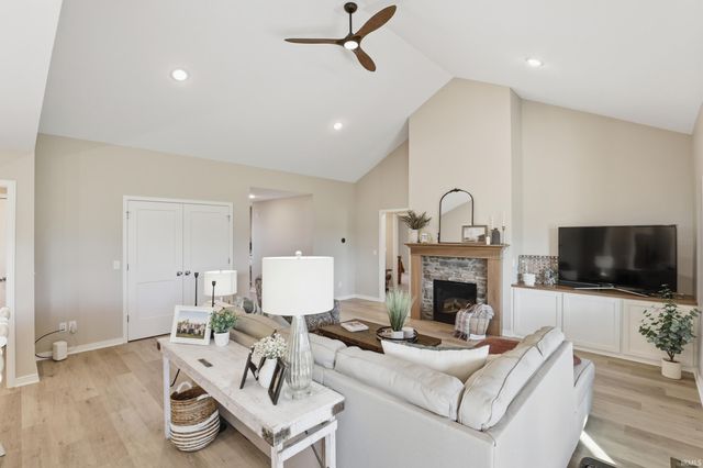 17672 Lakota Court, Huntertown, IN 46748