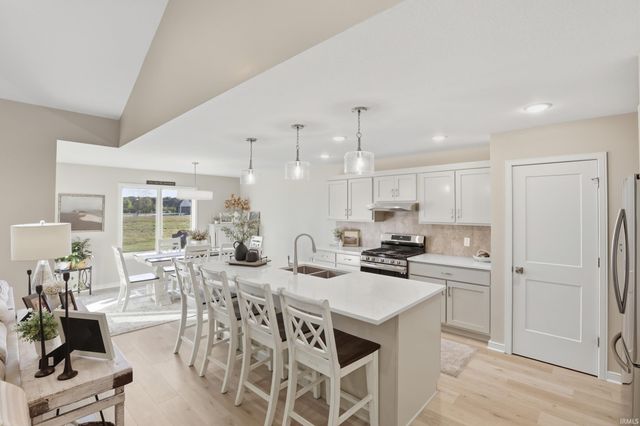 17672 Lakota Court, Huntertown, IN 46748