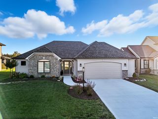 17672 Lakota Court, Huntertown, IN 46748