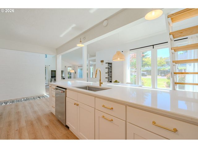 1641 Nw 31ST Ave, Camas, WA 98607