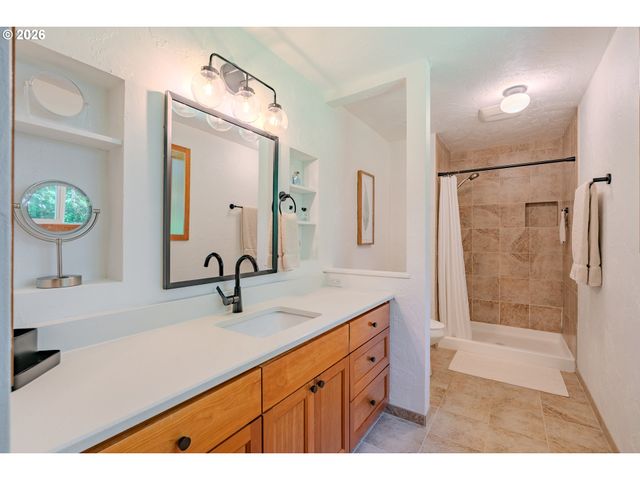 1641 Nw 31ST Ave, Camas, WA 98607
