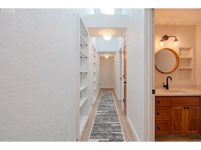 1641 Nw 31ST Ave, Camas, WA 98607