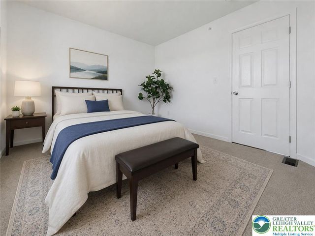 4472 Elmwood Drive, Lower Nazareth Twp, PA 18064