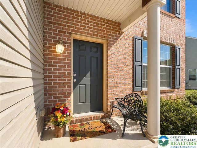 4472 Elmwood Drive, Lower Nazareth Twp, PA 18064