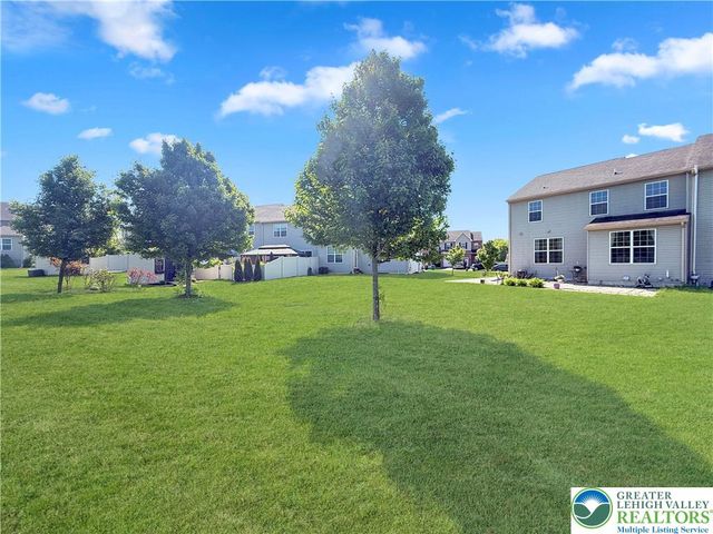 4472 Elmwood Drive, Lower Nazareth Twp, PA 18064