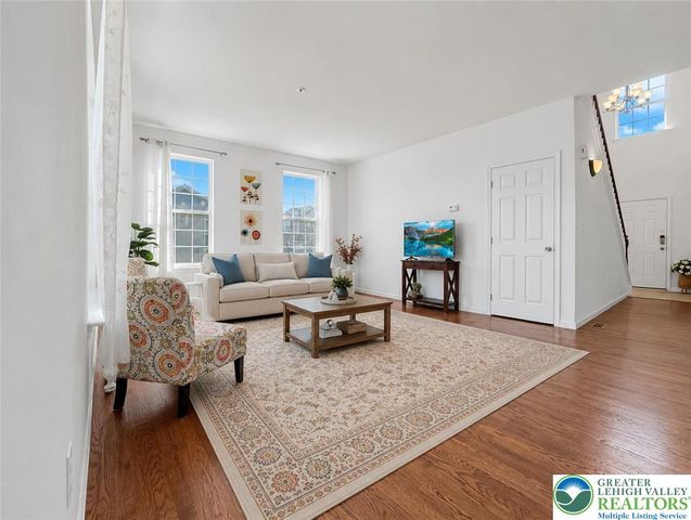 4472 Elmwood Drive, Lower Nazareth Twp, PA 18064