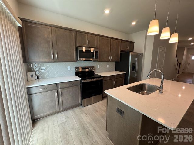 3021 Kingsfield Road, Charlotte, NC 28208