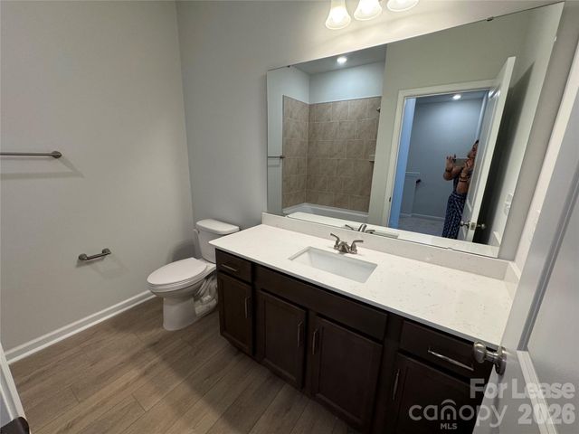 3021 Kingsfield Road, Charlotte, NC 28208