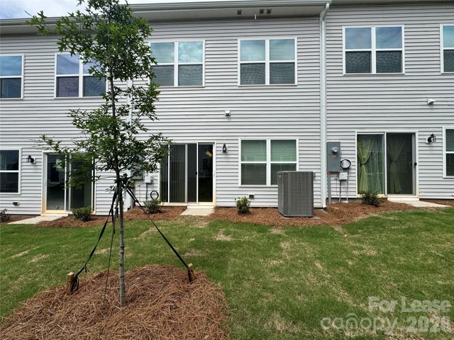 3021 Kingsfield Road, Charlotte, NC 28208