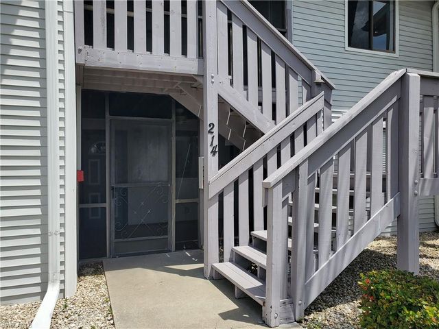 1055 Palm AVE 214, North Fort Myers, FL 33903