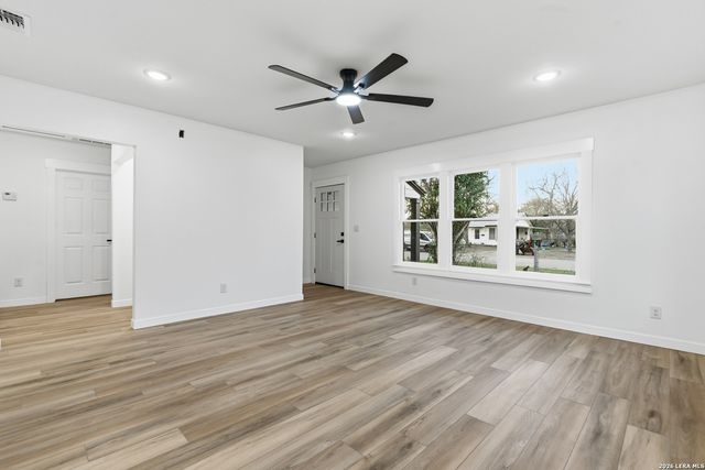 518 wright, Schertz, TX 78154