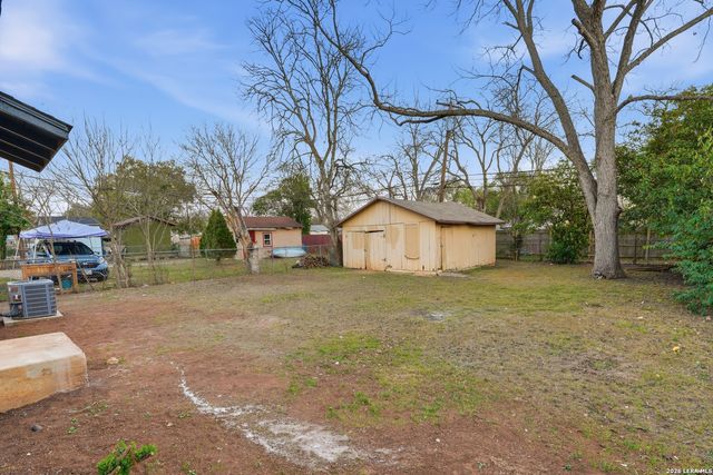 518 wright, Schertz, TX 78154