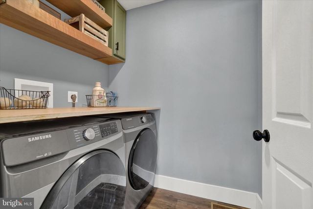 1048 KELLER RD, York, PA 17406