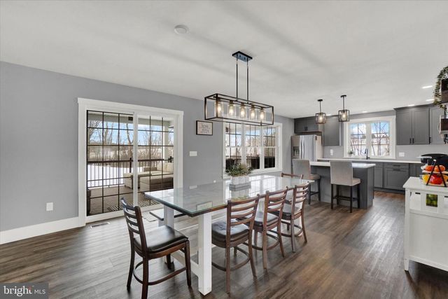 1048 KELLER RD, York, PA 17406