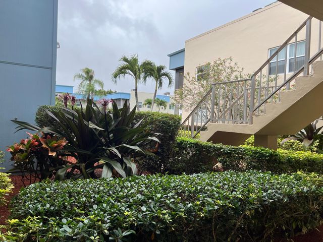 874 Flanders S, Delray Beach, FL 33484