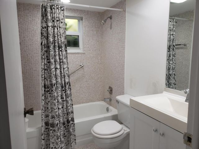 874 Flanders S, Delray Beach, FL 33484