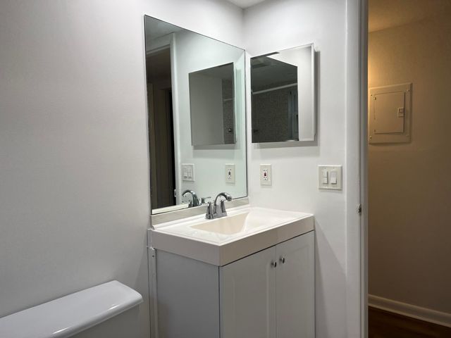 874 Flanders S, Delray Beach, FL 33484