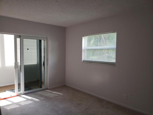 874 Flanders S, Delray Beach, FL 33484