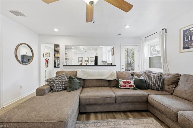 2512 Olympic CT, Virginia Beach, VA 23453