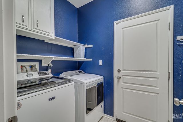 10905 Mountainside Drive, Bakersfield, CA 93306