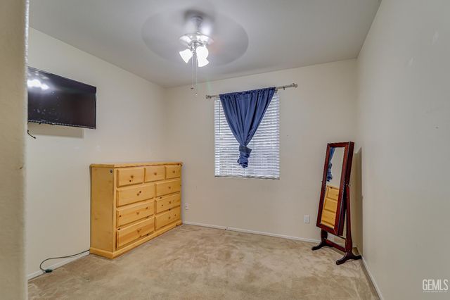 10905 Mountainside Drive, Bakersfield, CA 93306