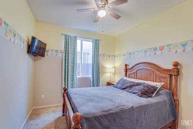 10905 Mountainside Drive, Bakersfield, CA 93306