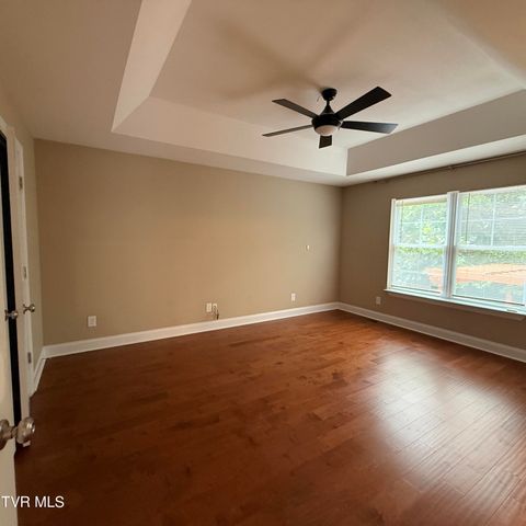 222 Bradford Lane, Bristol, TN 37620