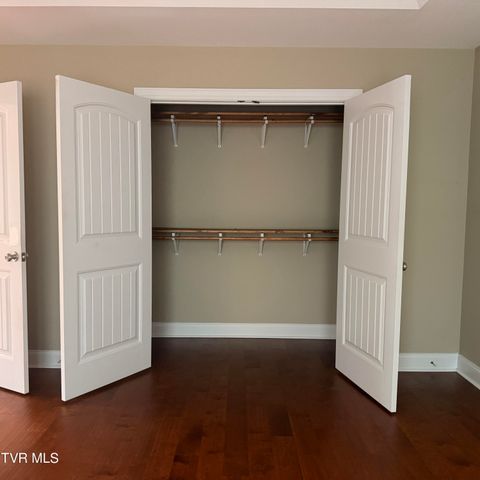 222 Bradford Lane, Bristol, TN 37620