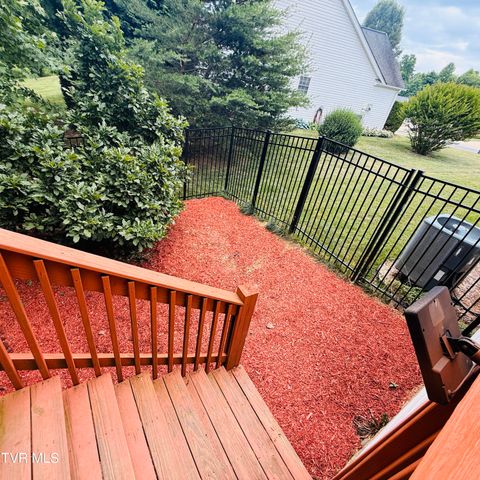 222 Bradford Lane, Bristol, TN 37620