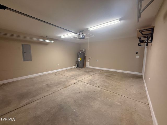 222 Bradford Lane, Bristol, TN 37620