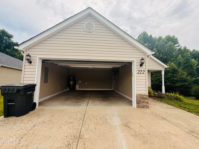 222 Bradford Lane, Bristol, TN 37620