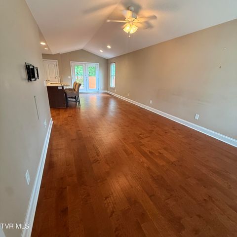 222 Bradford Lane, Bristol, TN 37620