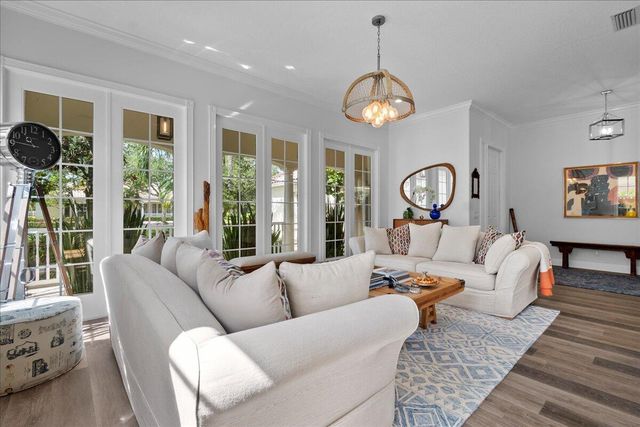 8465 Belize Place, Wellington, FL 33414