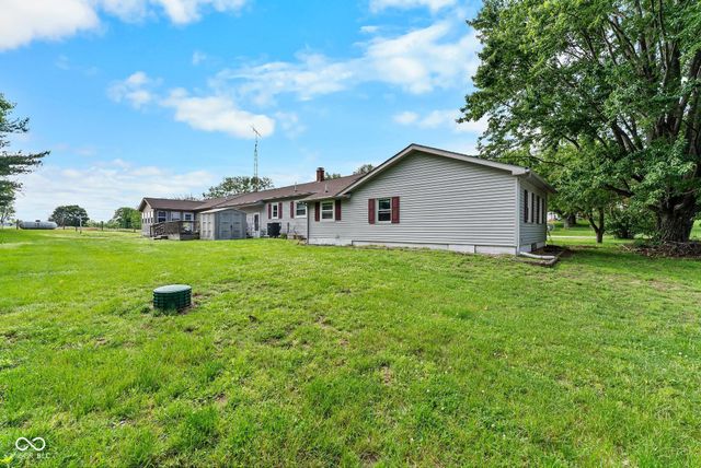 10977 E County Road 1025 N, Seymour, IN 47274