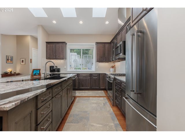 108 SEA CREST Ct, Otter Rock, OR 97369